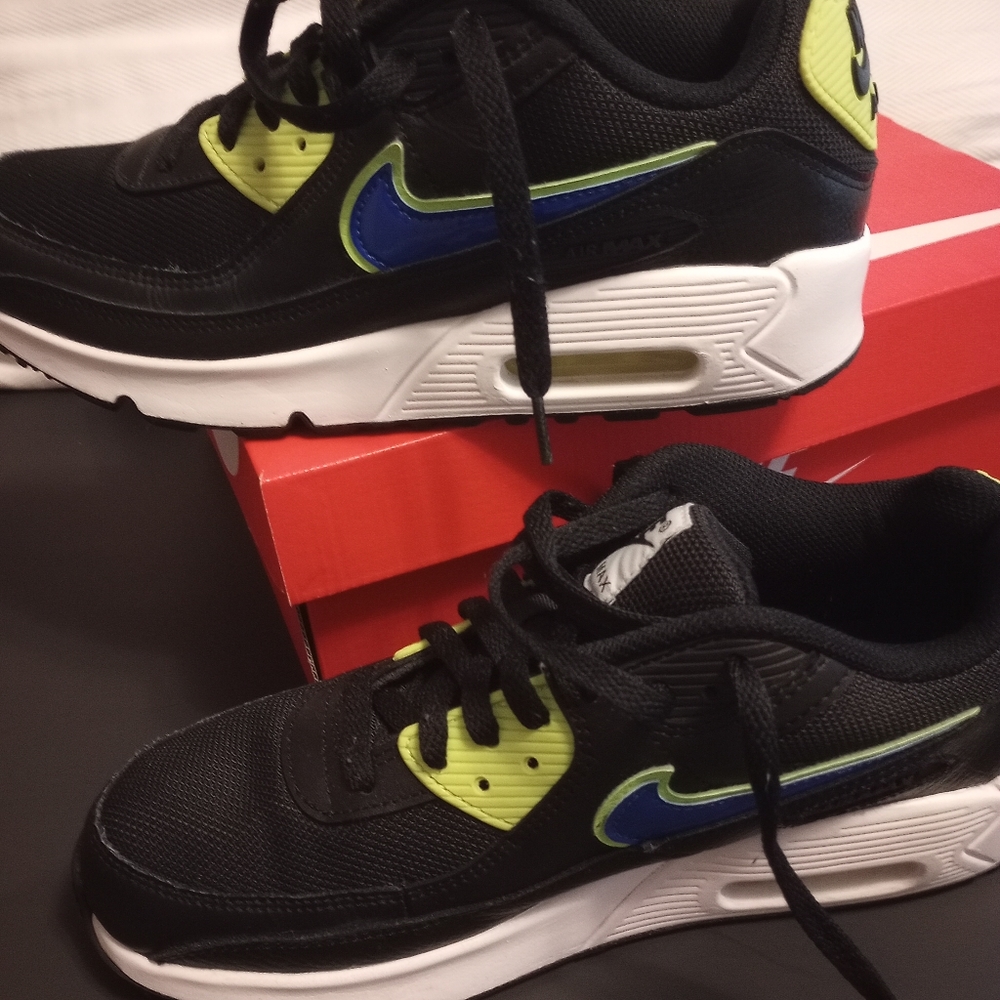 Hot Boys Nike Air Max 90 SE GS Black 7Y - Picture 3 of 6